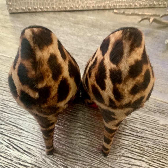 AUTHENTIC LEOPARD PRINT CHRISTIAN LOUBOUTIN HEELS - Picture 11 of 16